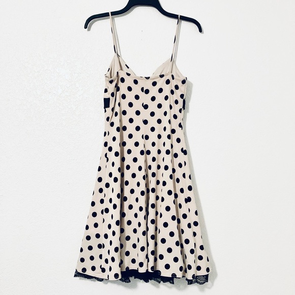 Macy’s Cocktail Dress (Cream/Black) - Picture 2 of 4